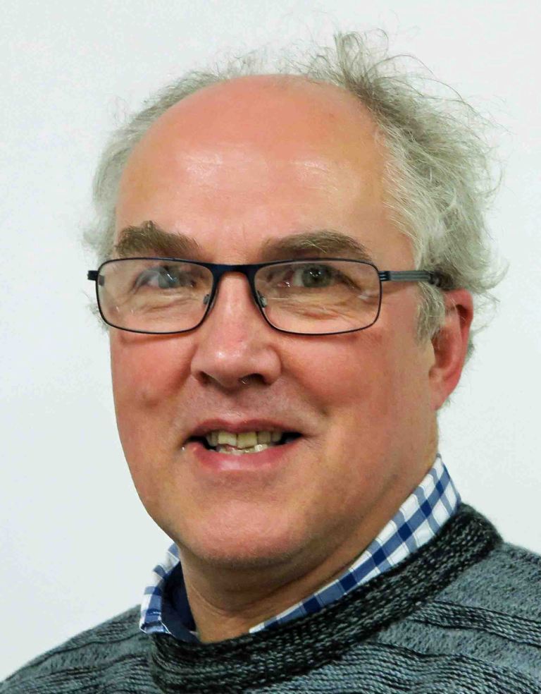 Dr. Paul Naylor